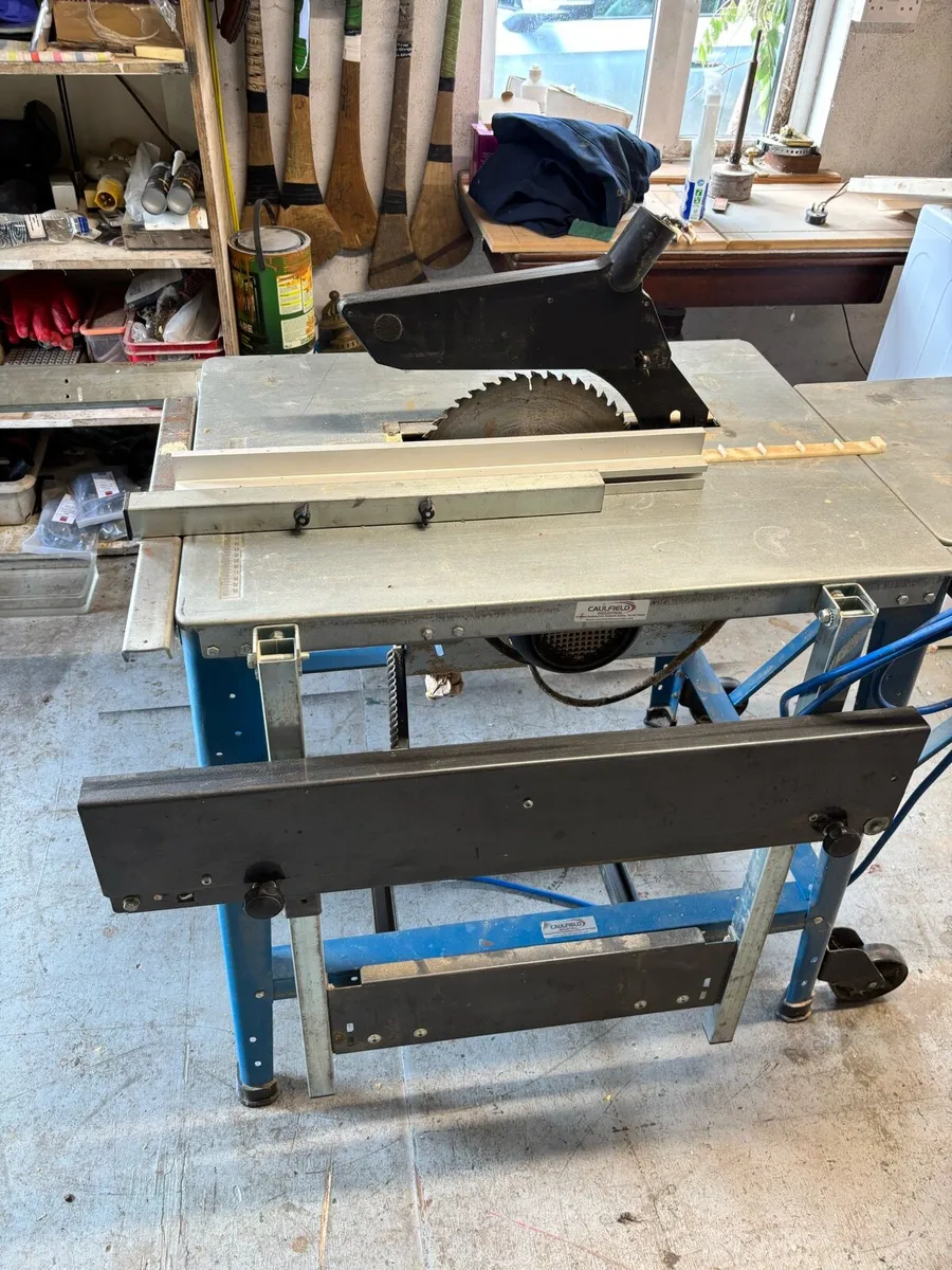 Table saw 240v - Image 1
