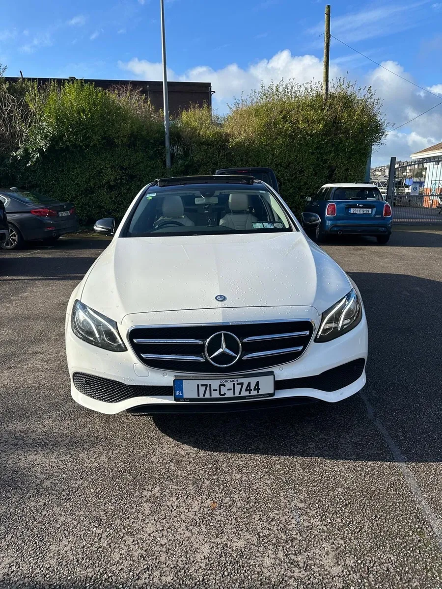 Mercedes-Benz E-Class 2017 - Image 3