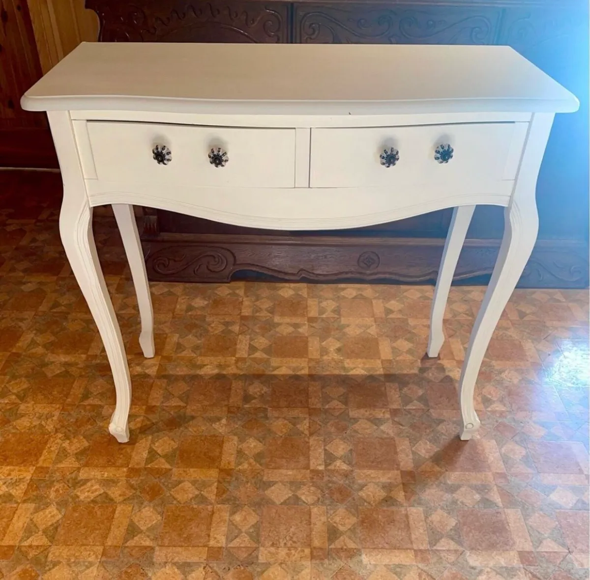 Beautiful Hall Table - Image 1
