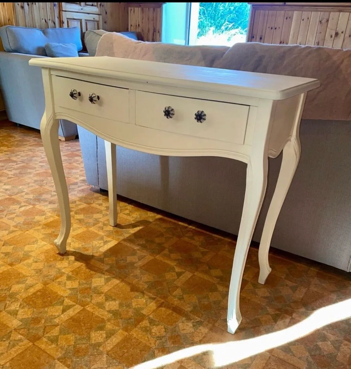 Beautiful Hall Table - Image 2