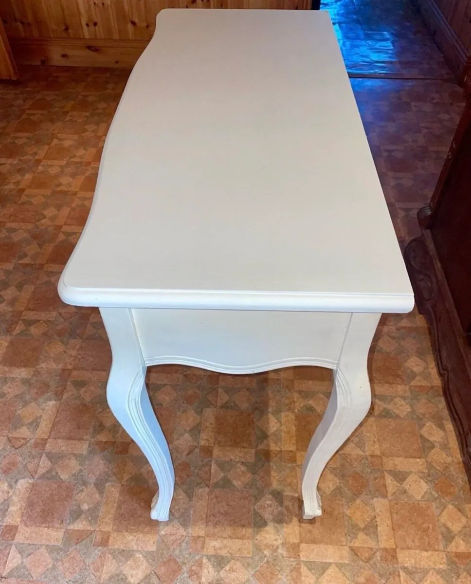 Beautiful Hall Table - Image 4