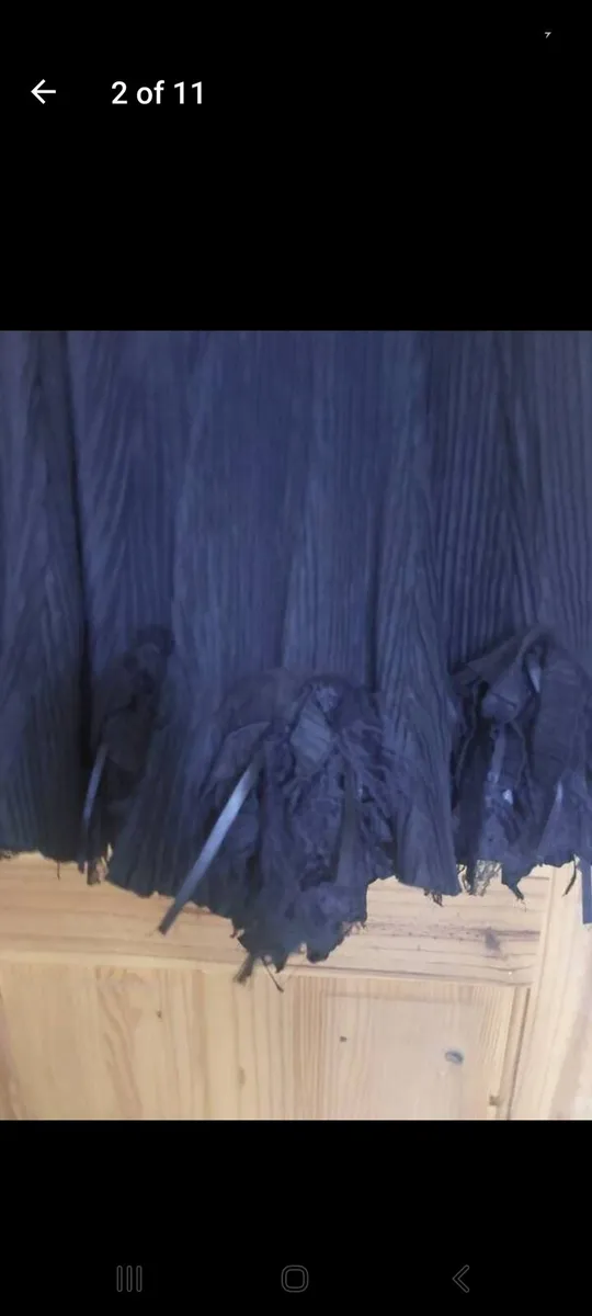 Black petticoat skirt with corsages (free post) - Image 3