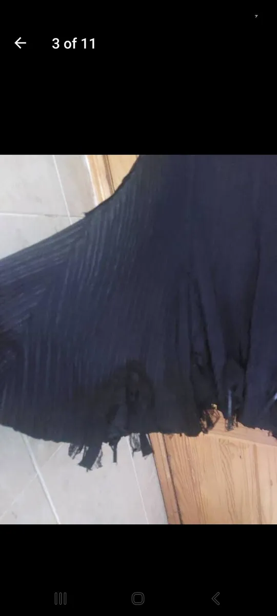 Black petticoat skirt with corsages (free post) - Image 4