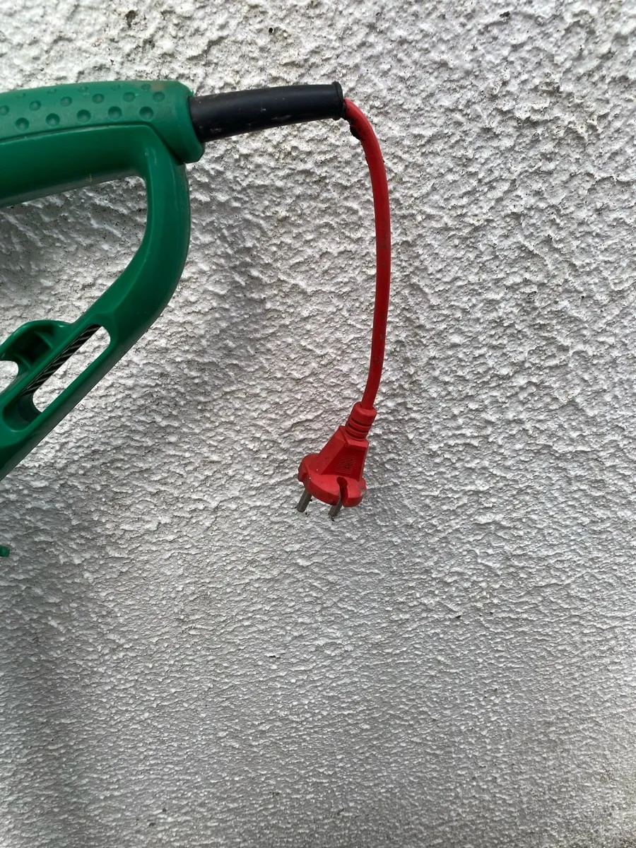 Qualcast strimmer - Image 4