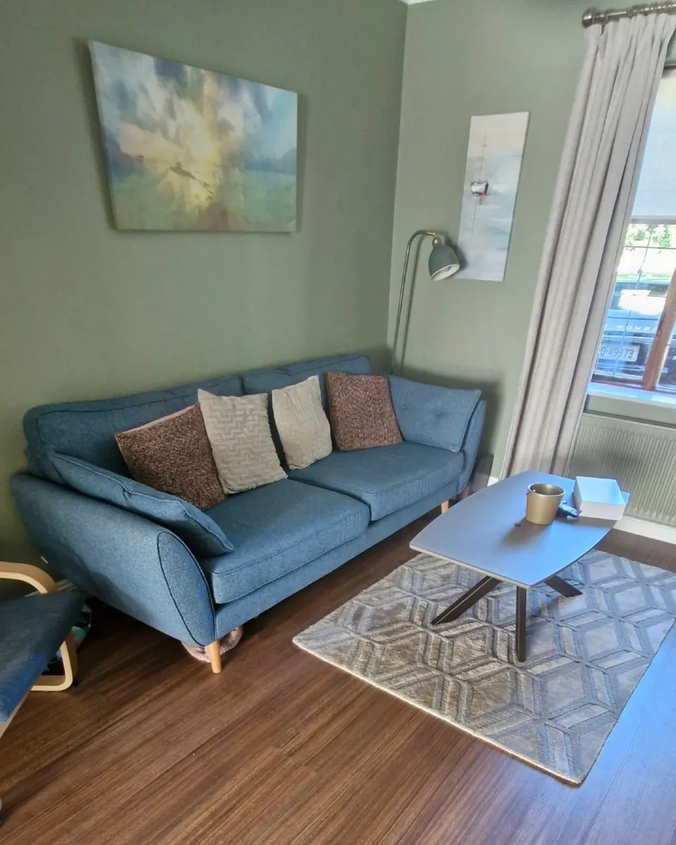Sofa dfs. Three years old - Image 1