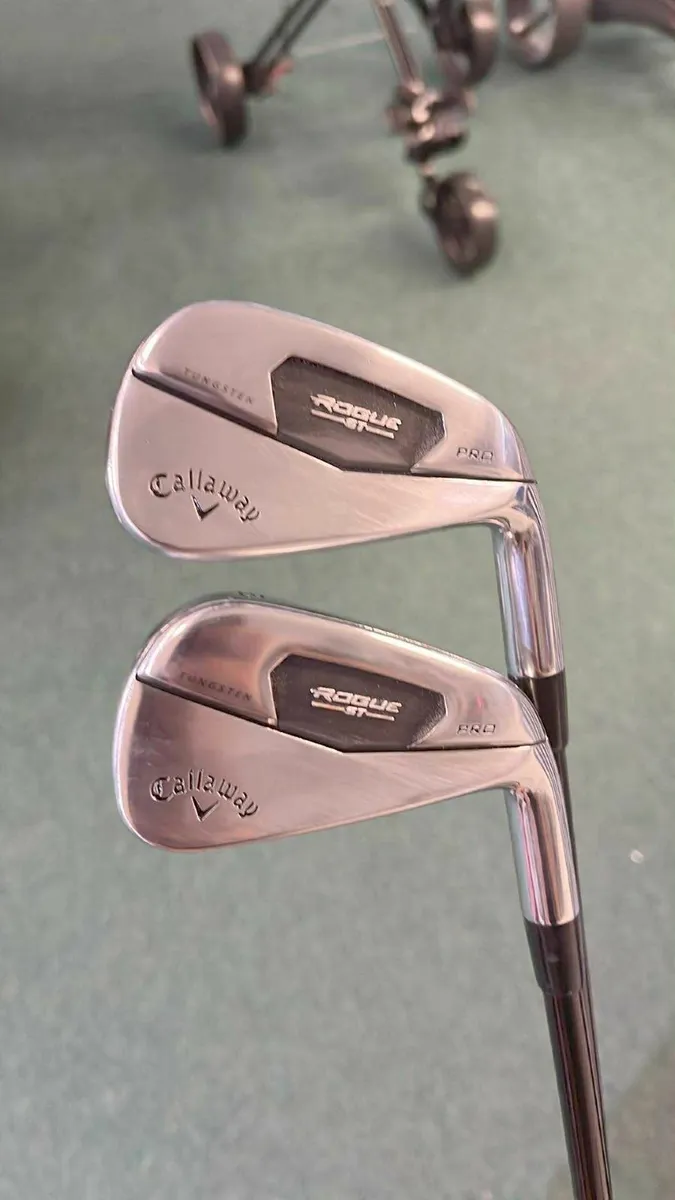 Callaway Rogue St Pro 4-PW TENSI 65g X Stiff €449 - Image 2