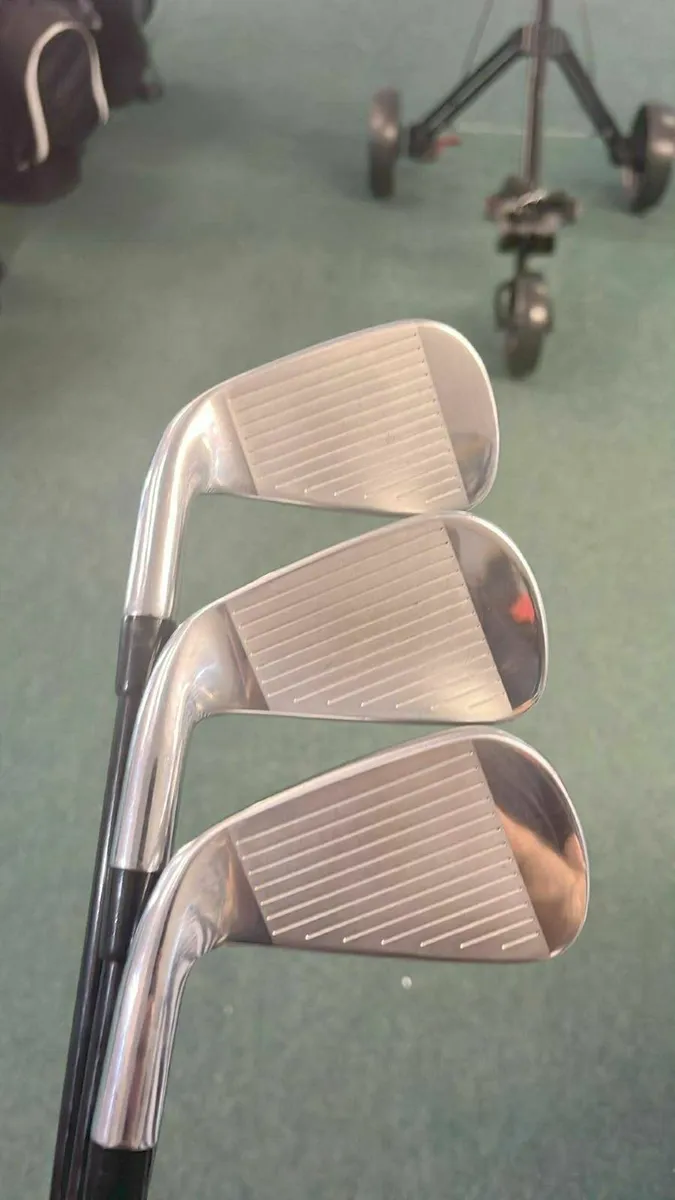 Callaway Rogue St Pro 4-PW TENSI 65g X Stiff €449 - Image 3