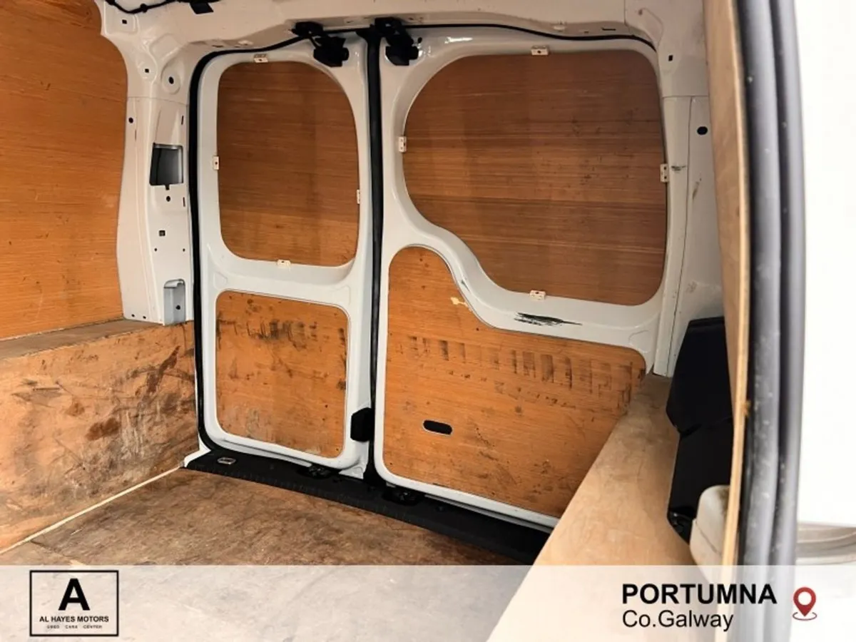 Volkswagen Caddy Automatic Cargo Business 2.0tdi - Image 4
