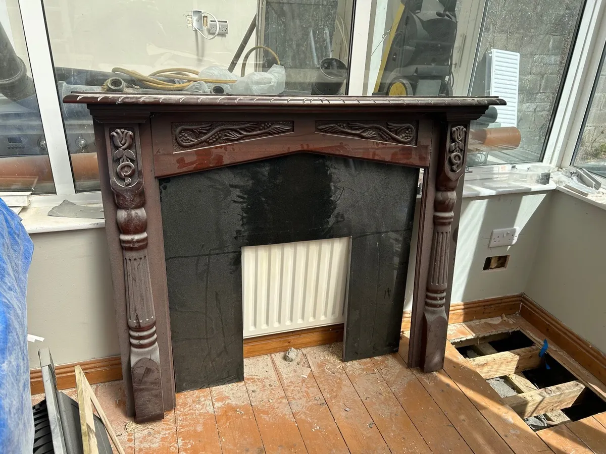 Fireplace mantle