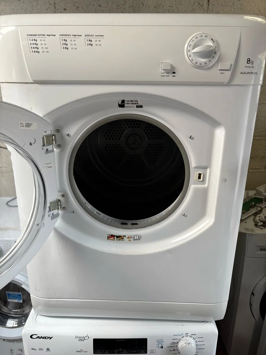Hotpoint Vented Dryer 8kg Drum - Image 2