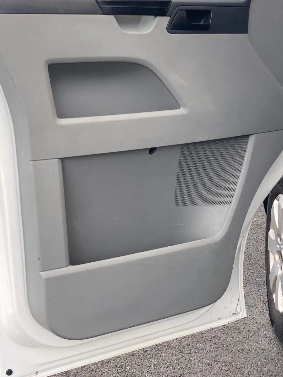 Volkswagen Transporter 2014 - Image 4