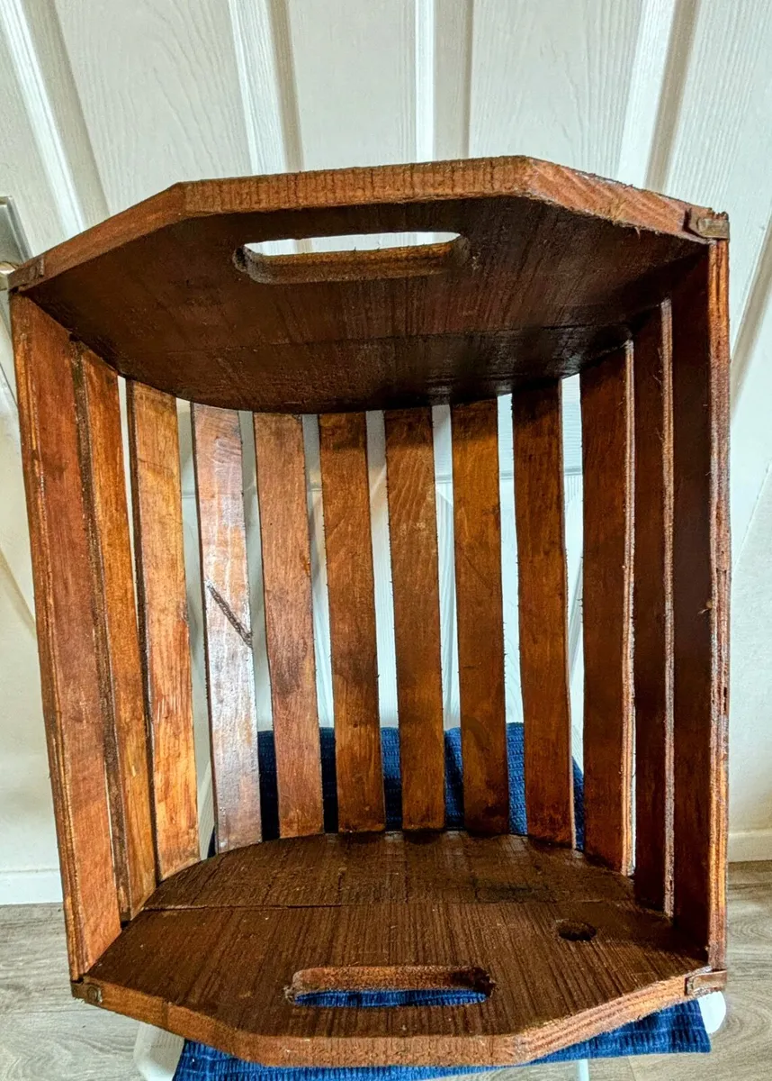 Lovely large antique wooden potato basket.. - Image 2