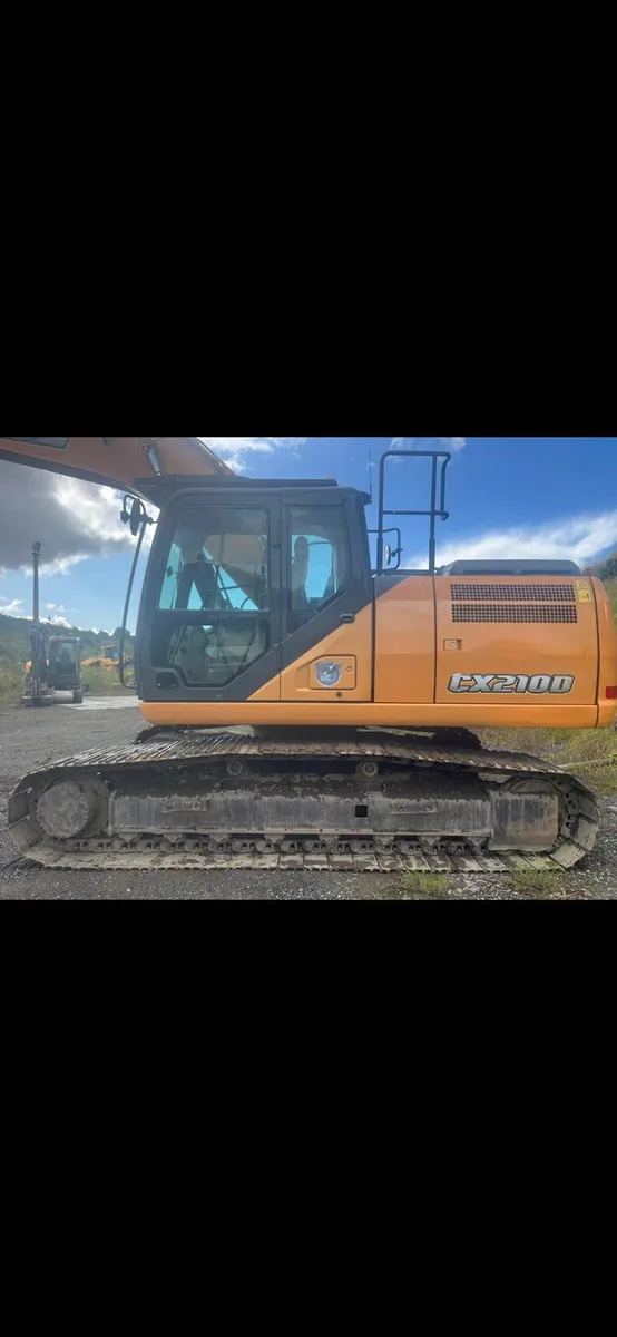210D Case excavator - Image 1