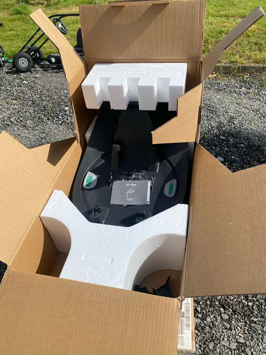 CYBEX  Z I-CLOUD  + CAR SEAT BASE +MIRROR - Image 3