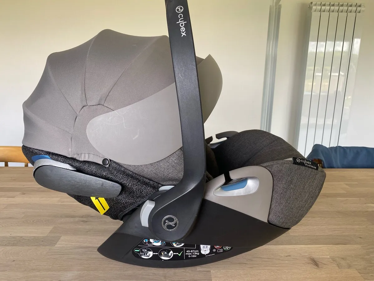 CYBEX  Z I-CLOUD  + CAR SEAT BASE +MIRROR - Image 4