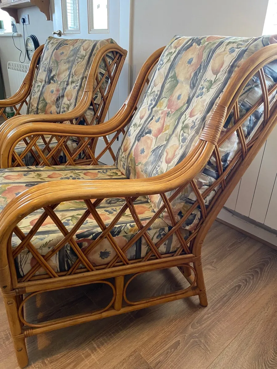 Pair of Wicker Chairs - Image 3