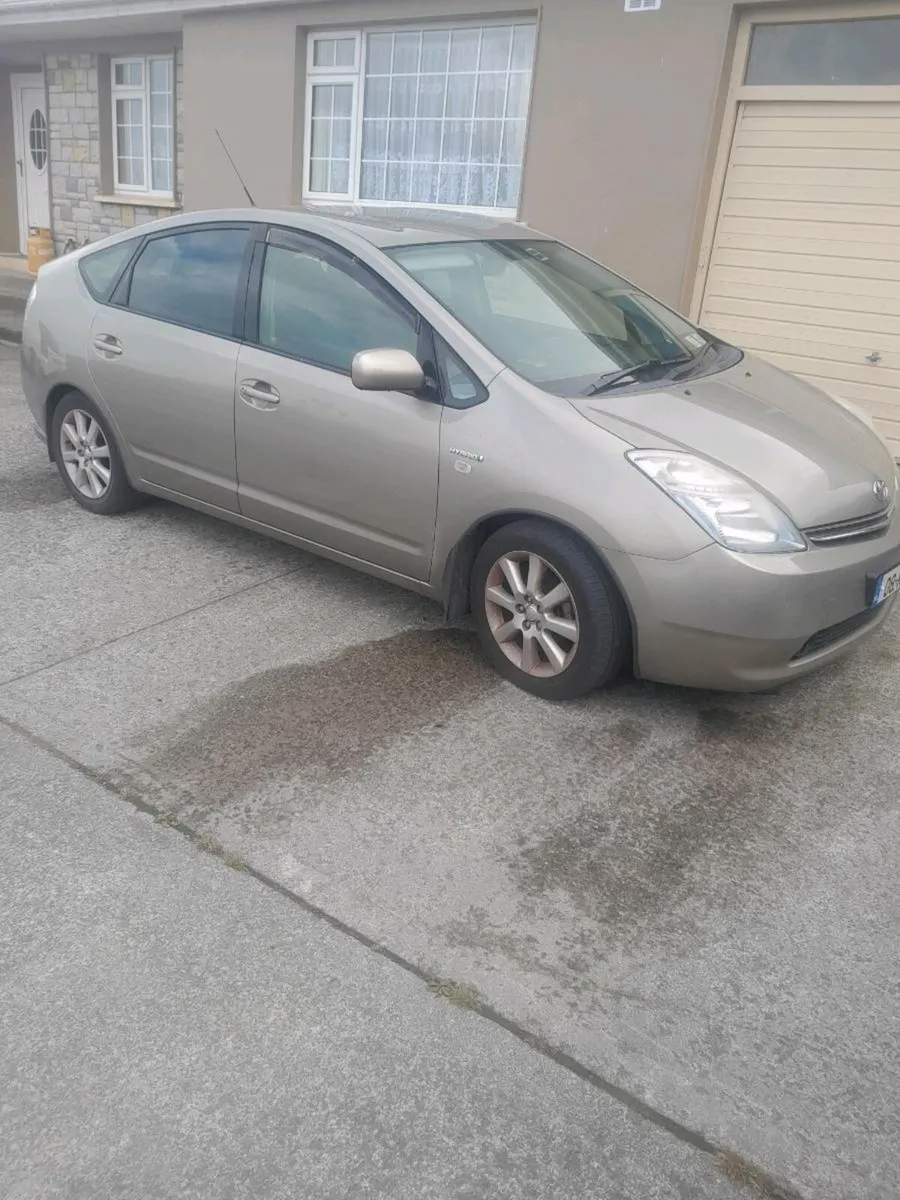 Breaking toyota prius 2008 - Image 2