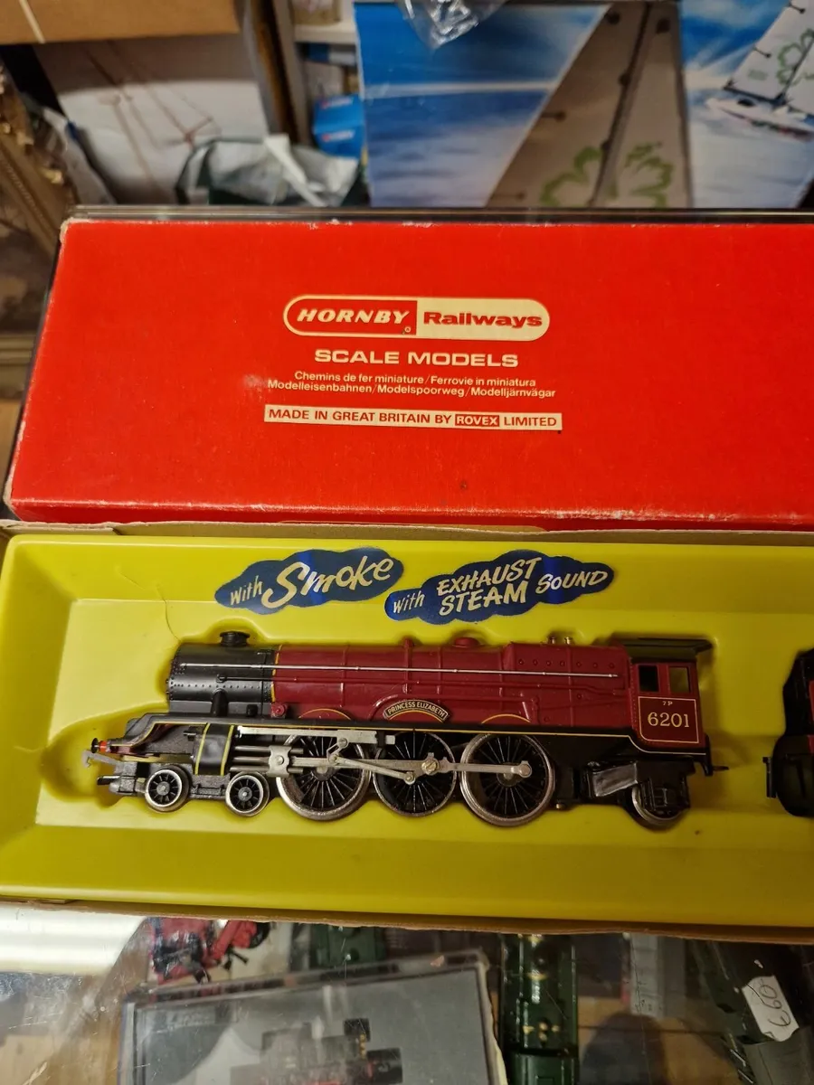 Hornby OO Gauge Princess Elizabeth Steam Engine - Image 4