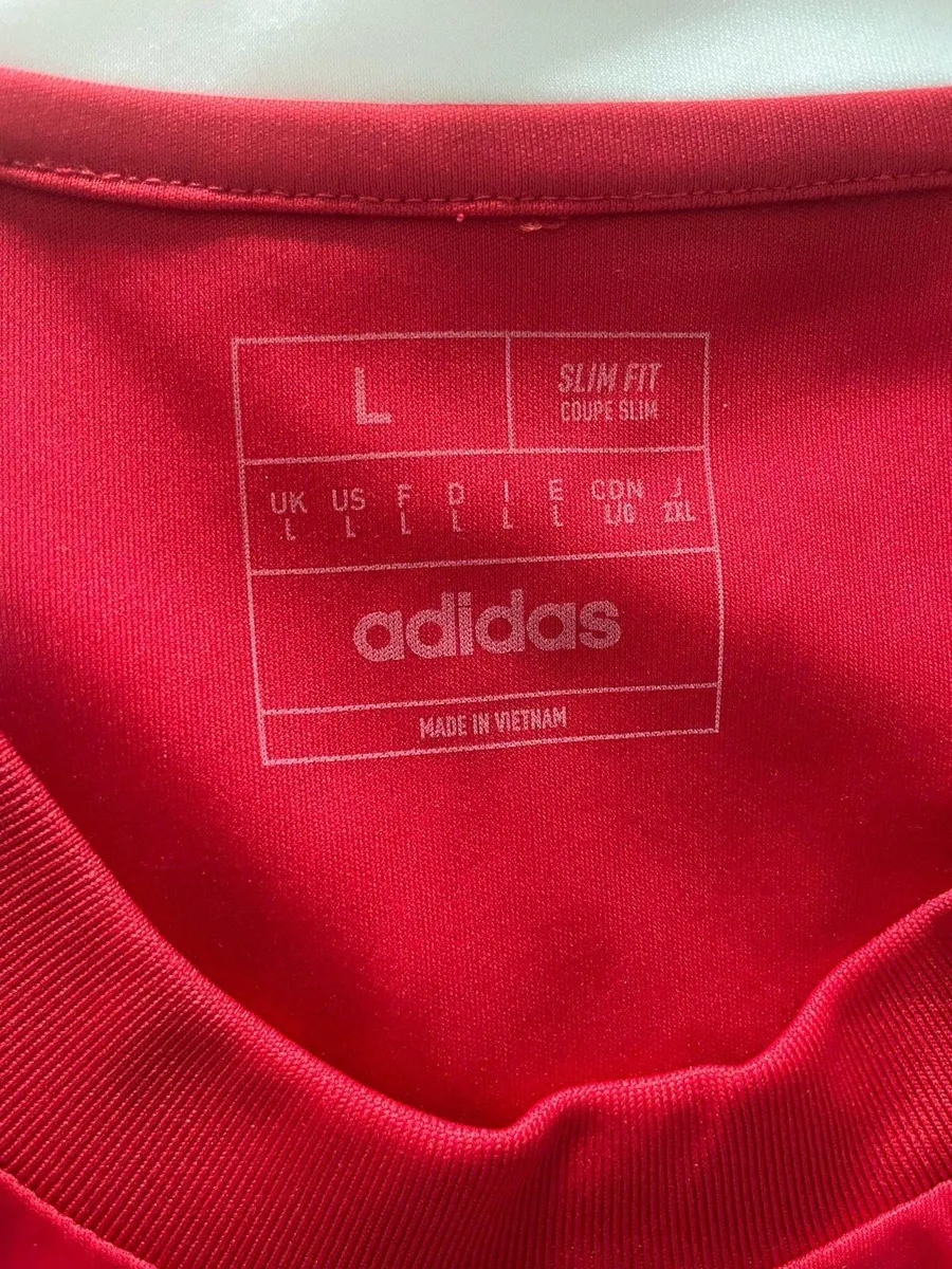Manchester United jersey - Image 2