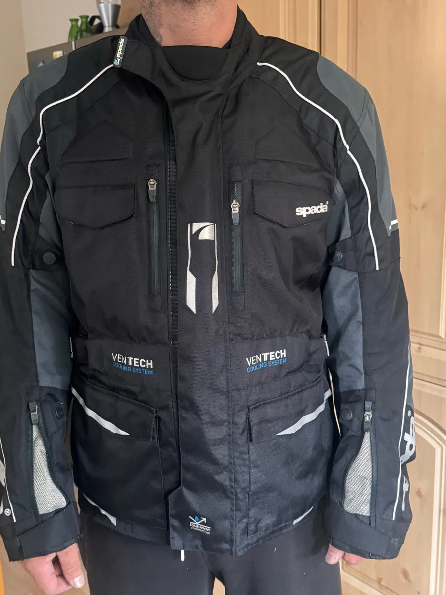 Motorcycle jackets - Image 4