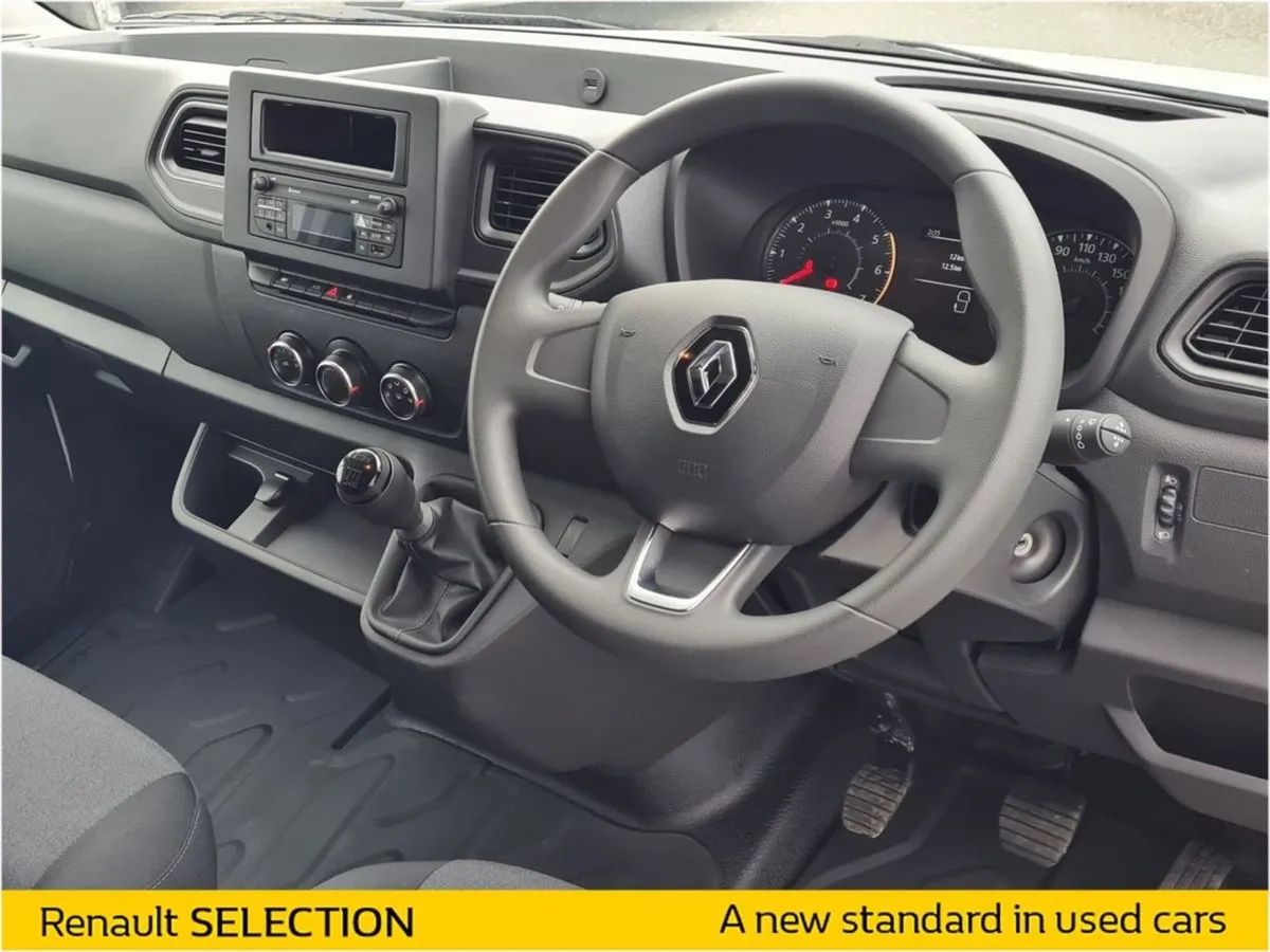 Renault Master Master FWD Lm35 Blue DCI 135 B - Image 2
