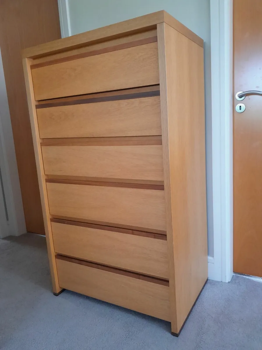 Chest of drawers - Image 1