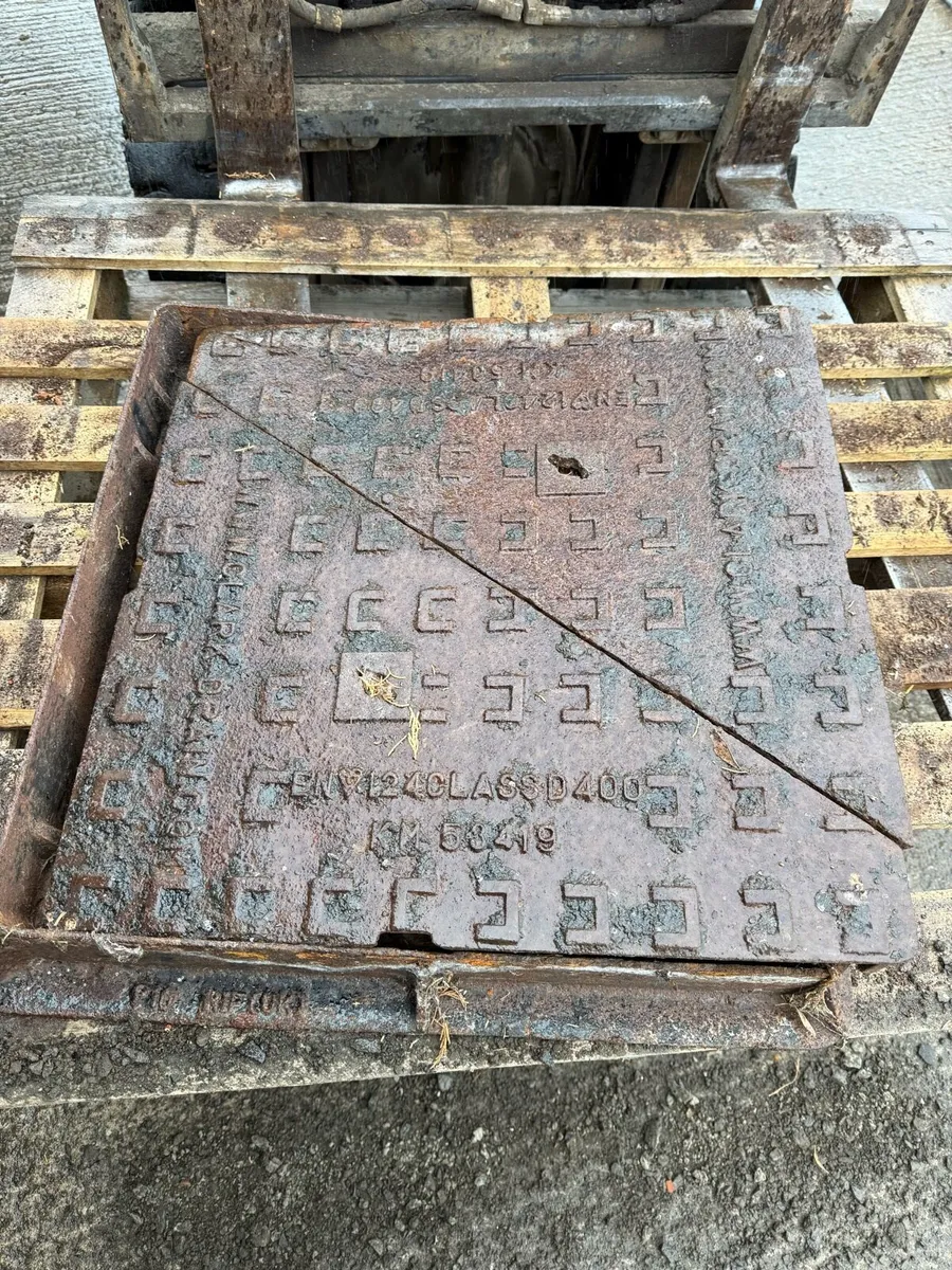 Selection of old manhole covers - Image 3