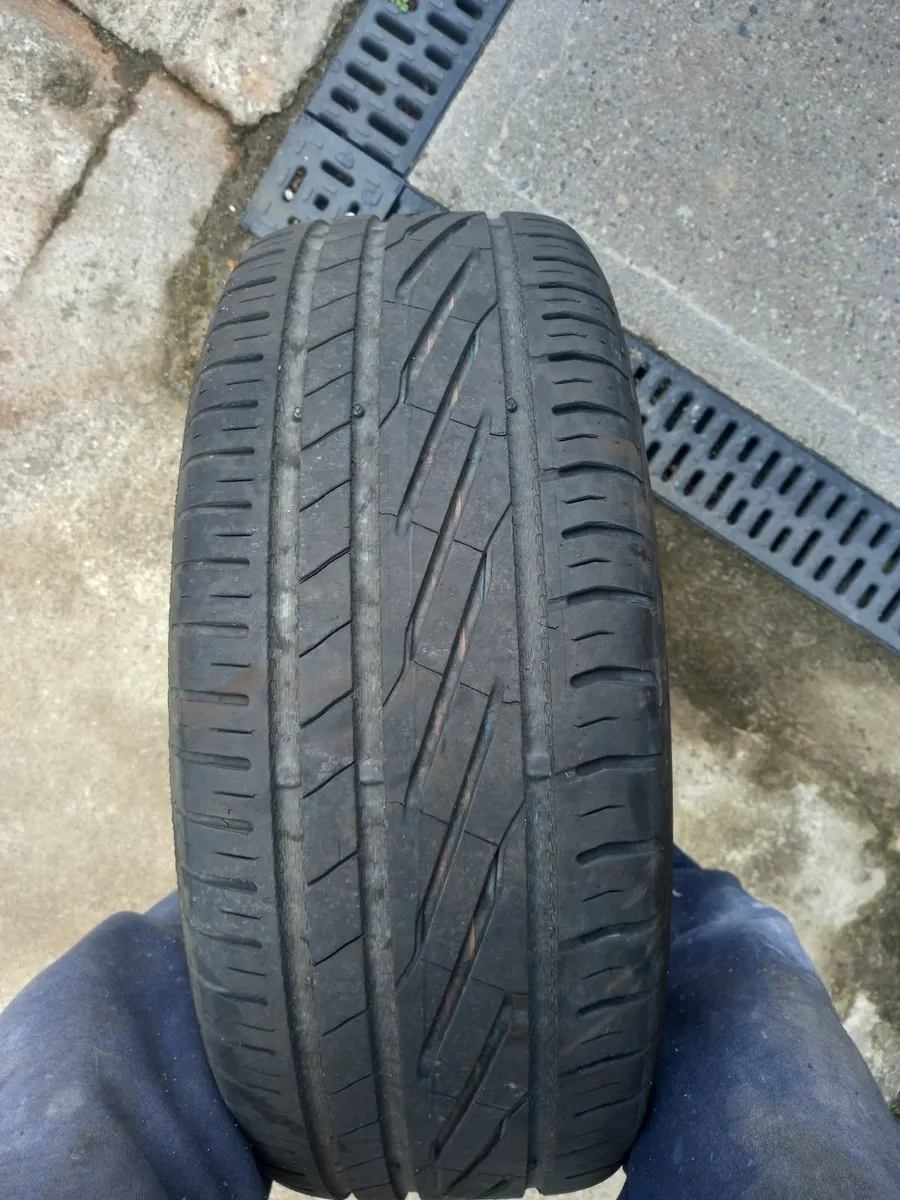 4 Vw alloy wheels with tyres - Image 4