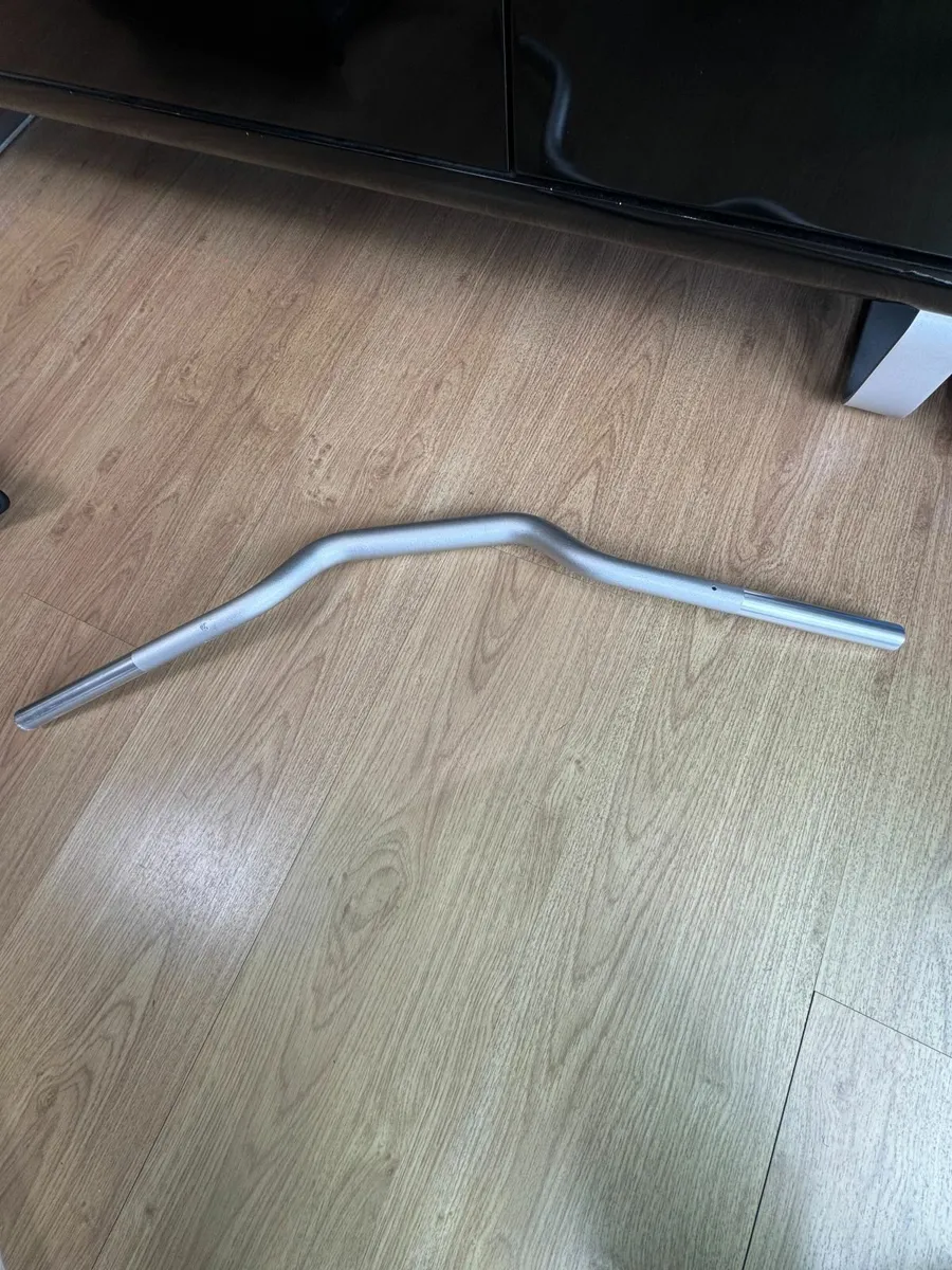 BMW High Handlebar - F900R (K83) BMW BRAND NEW - Image 4