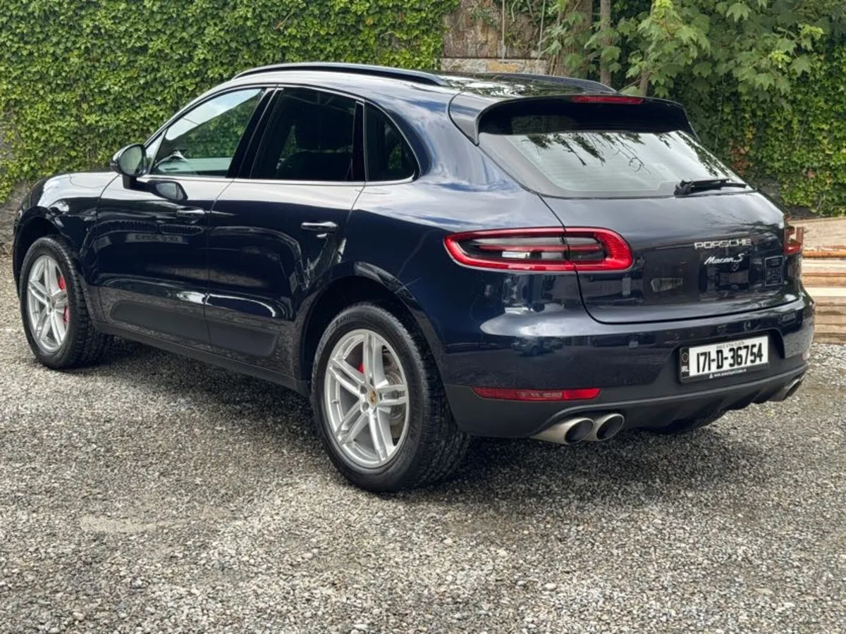 2017 Porsche Macan 3.0 Diesel V6 - Image 3