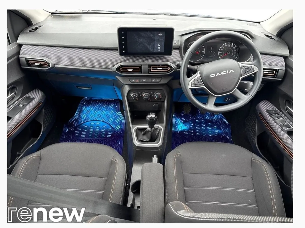 Dacia Sandero Stepway TCe 90 Stepway Comfort - Image 2