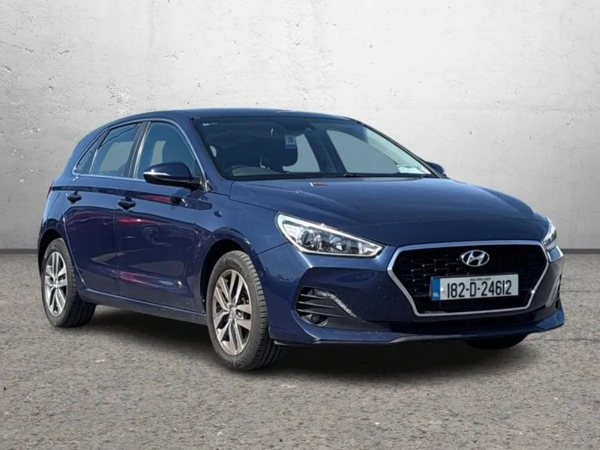 Hyundai i30 1.0 T-gdi Fastback - Image 1