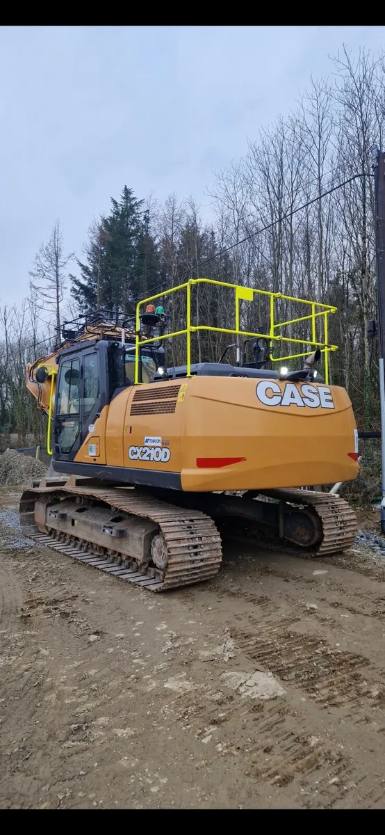 Case excavator - Image 3