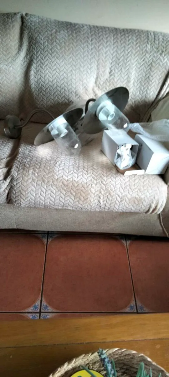 2light fitting new never used - Image 1
