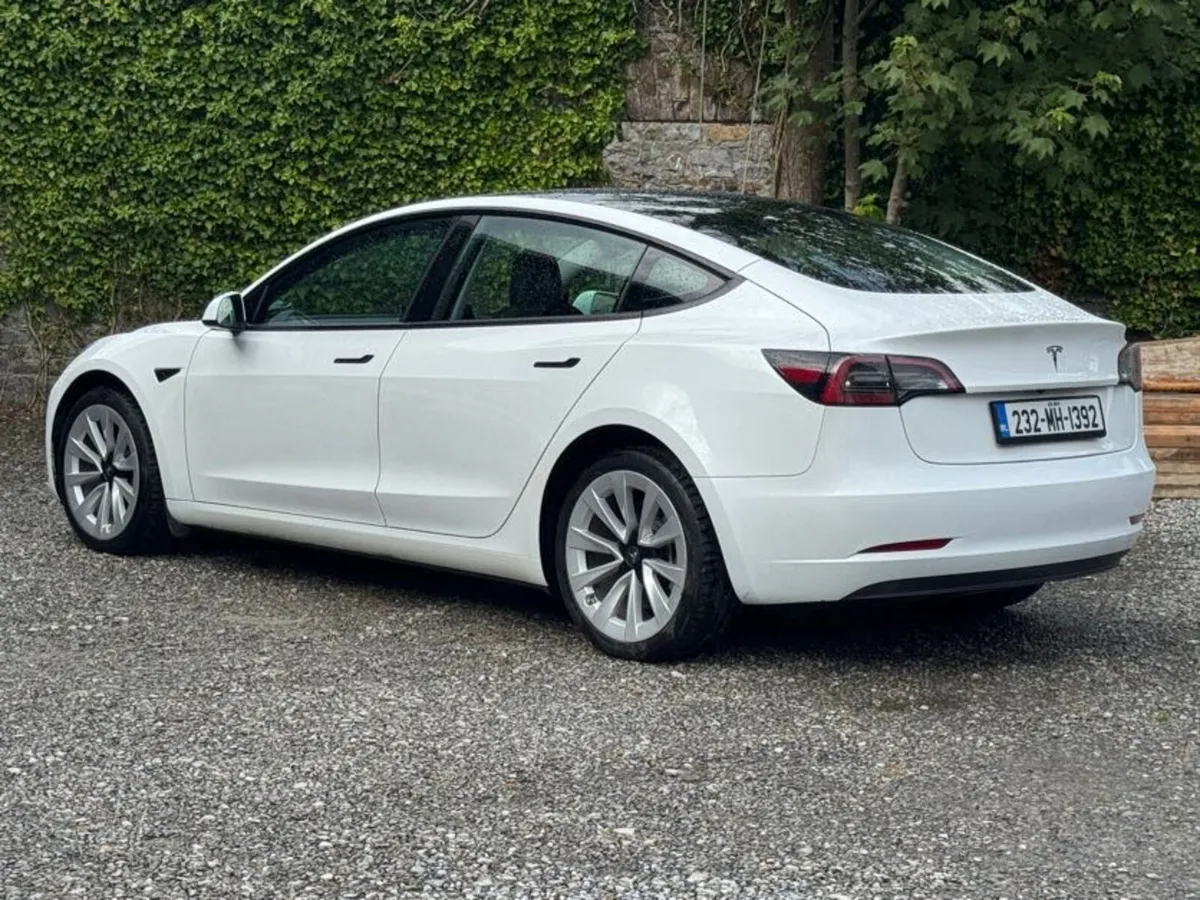 2023 Tesla Model 3 RWD 1 Owner - Image 2