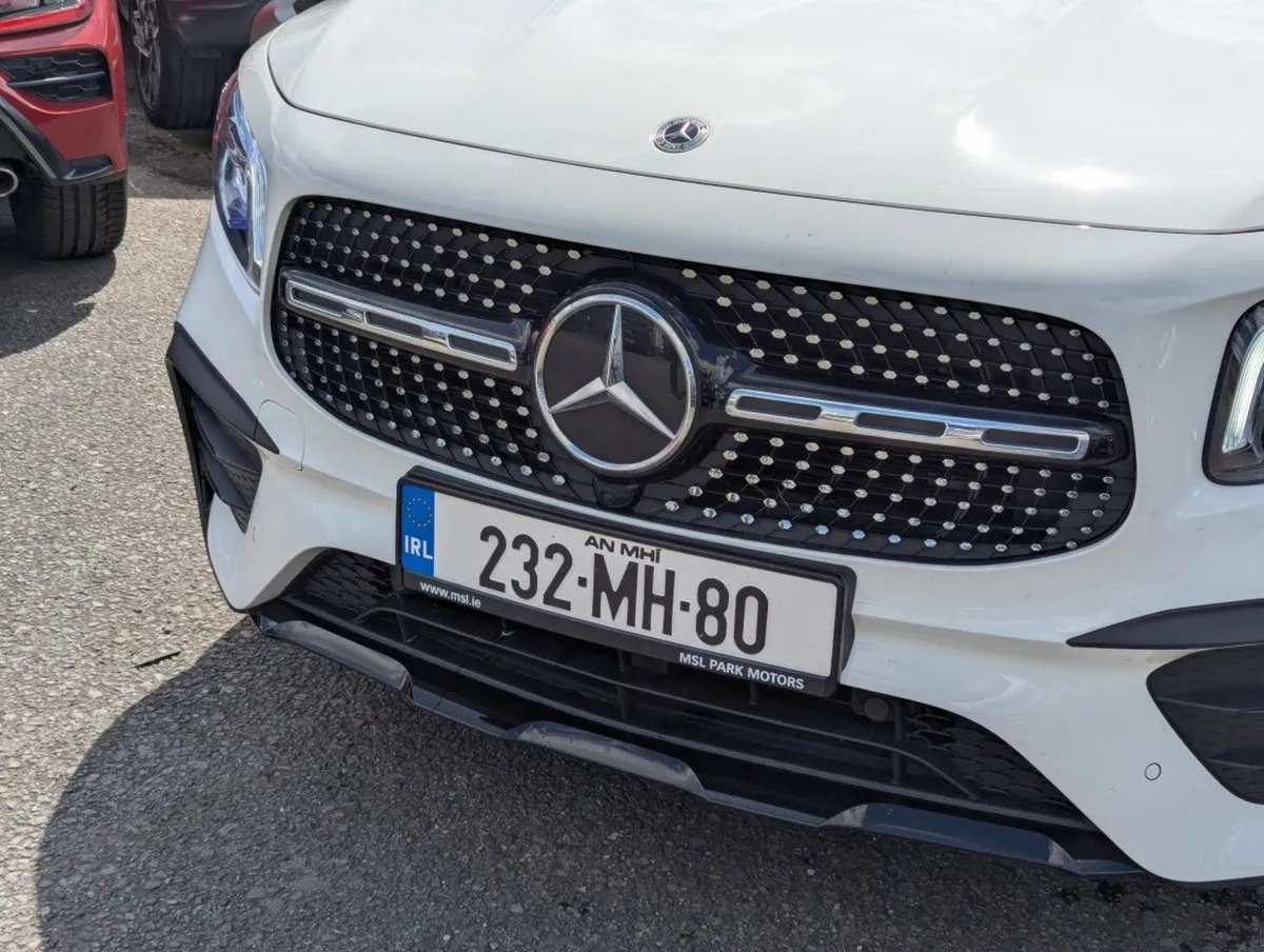 Mercedes-Benz GLB 200D Progressive 7 Seat Auto  j - Image 4