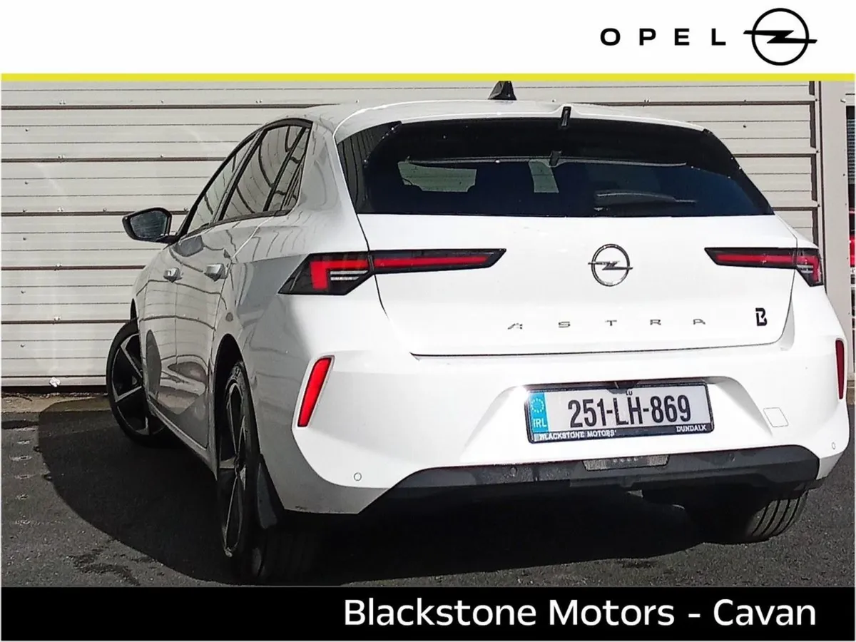 Opel Astra Elegance 1.2 Turbo 110PS Petrol 6 Speed - Image 4