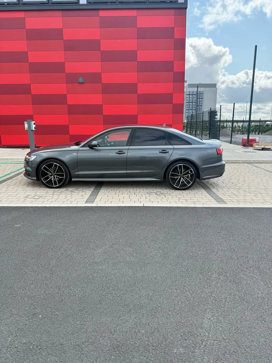Audi a6 sline blk edition Auto - Image 4