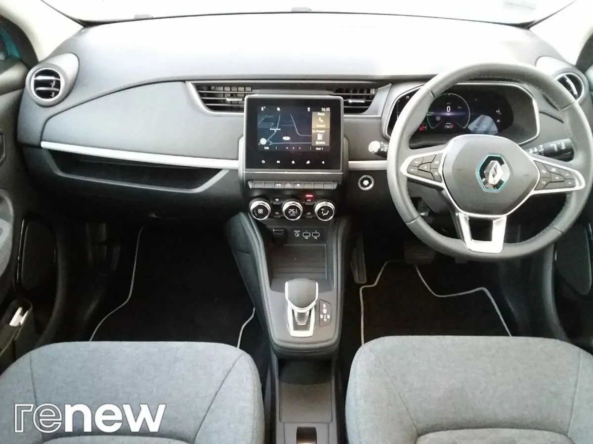 Renault Zoe R135 Z.E 50 Iconic CCS Rapid Charge - Image 2