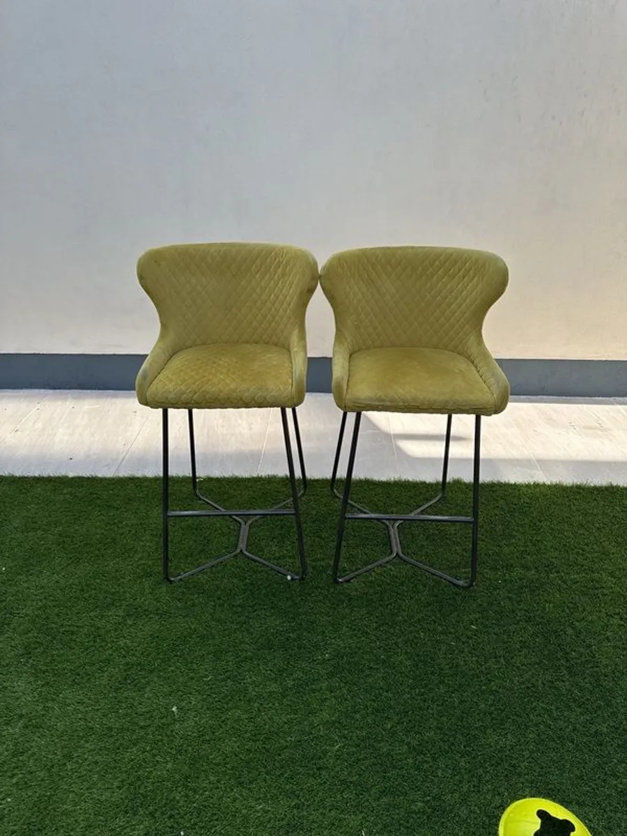 Used bar stools set of 2 - Image 1
