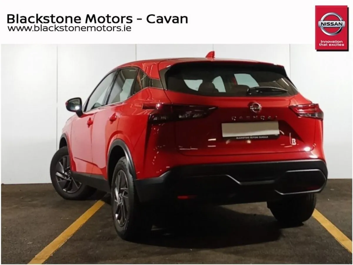 Nissan QASHQAI 1.3 PET Mild Hybrid SV - Image 3