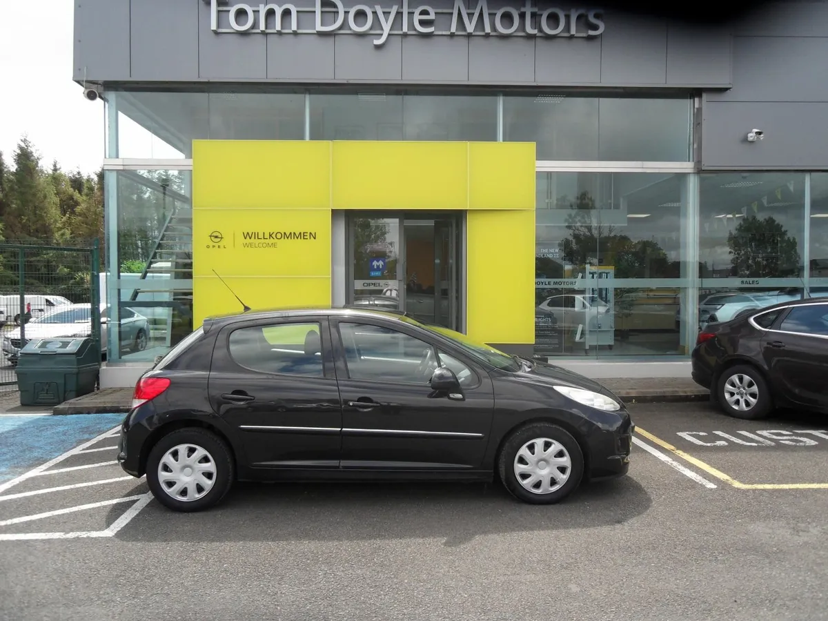 Peugeot 207 2012 - Image 1