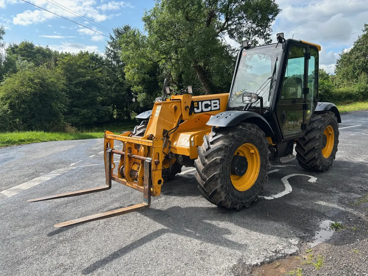 2010 JCB 526-56 Agri - Image 2