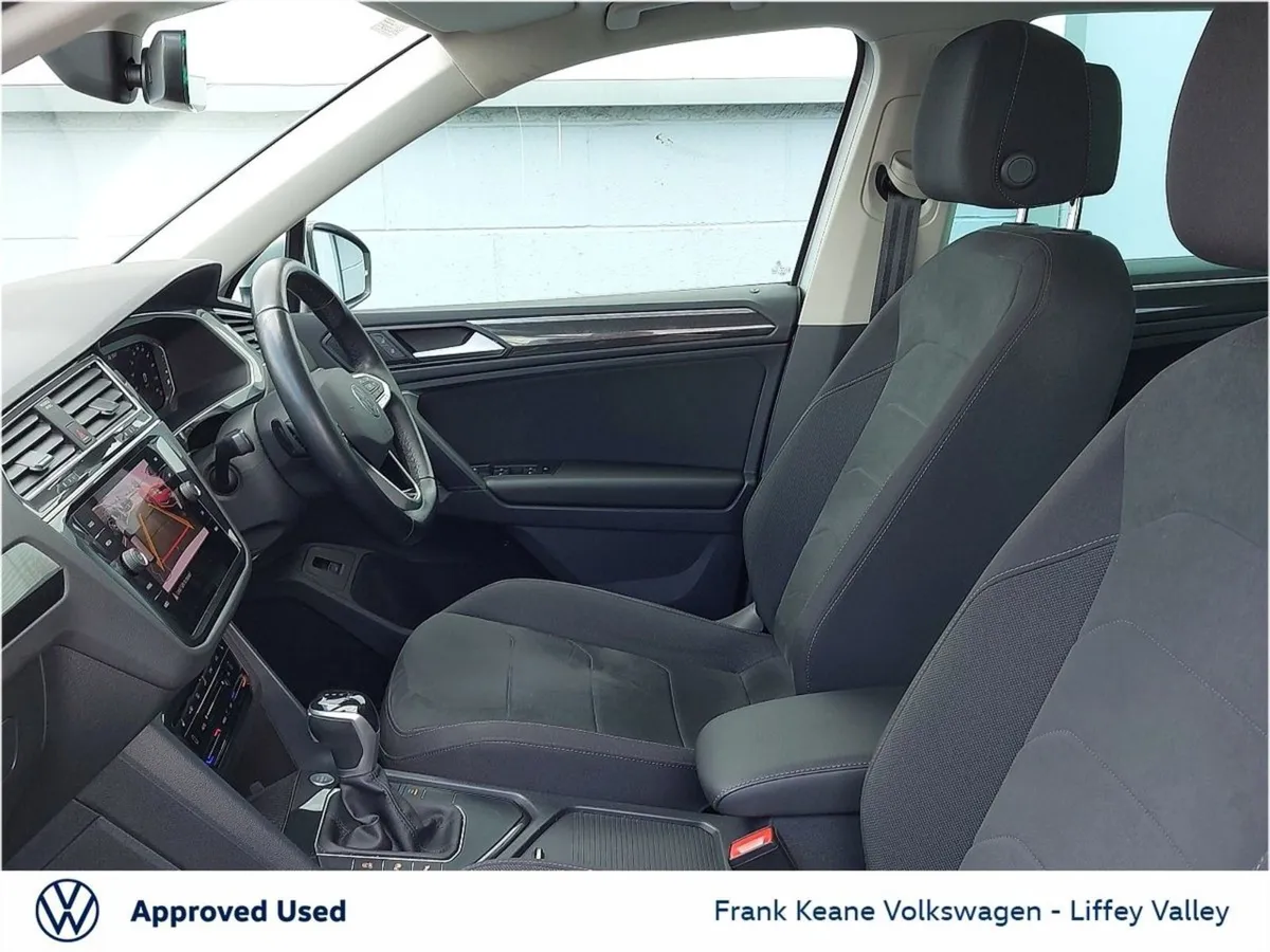 Volkswagen Tiguan Elegance Auto 1.5tsi 150BHP  no - Image 4