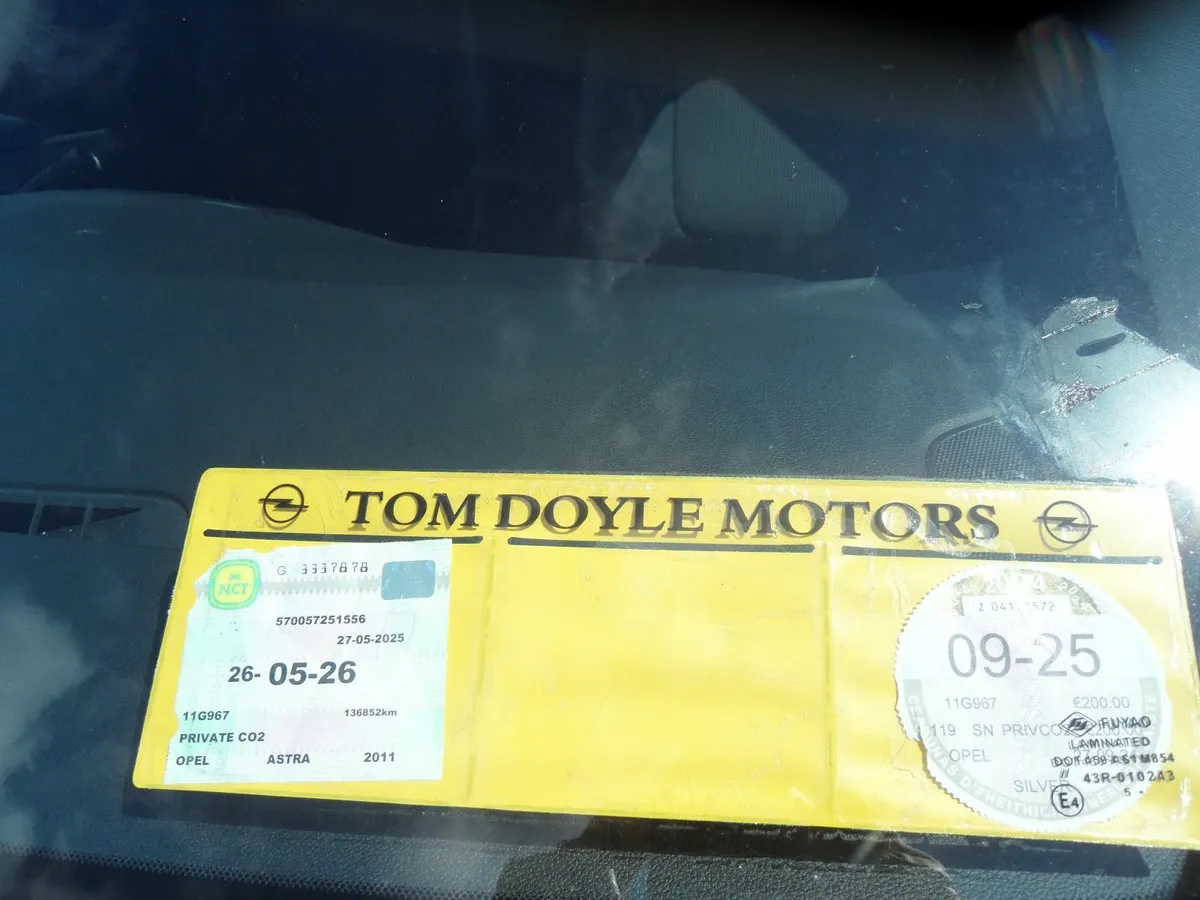 Opel Astra 2011 - Image 4