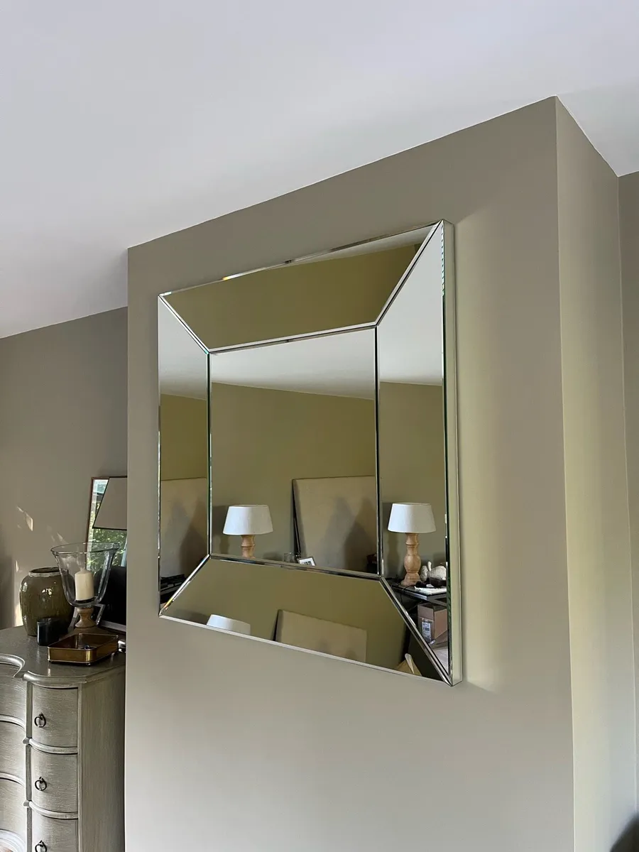 Mirror - Image 1
