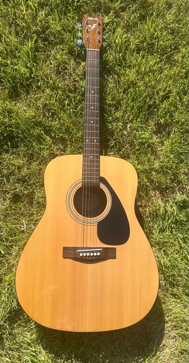 Yamaha F310 acoustic - Image 1