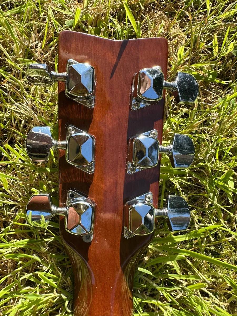 Yamaha F310 acoustic - Image 4