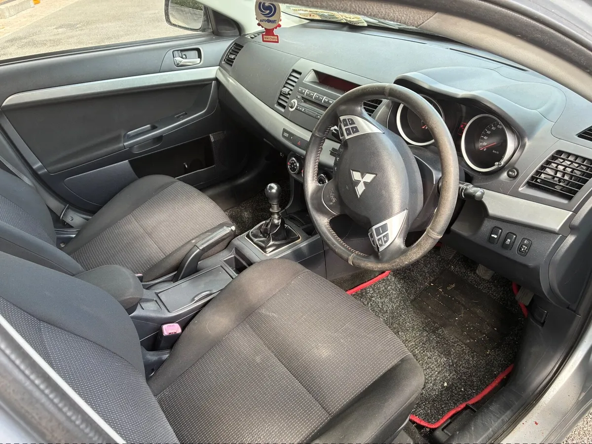 Mitsubishi Lancer 2013 - Image 4