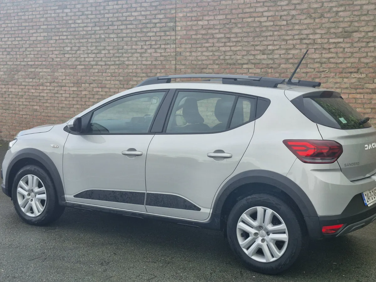 Dacia Sandero STEPWAY EXPRESSION LOW MILAGE - Image 3